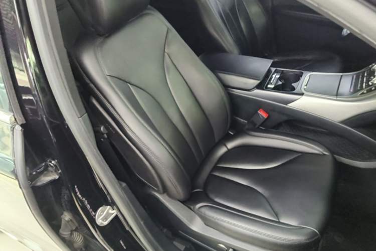 Used Lincoln Nautilus 2019 2.0T Two-Wheel Drive Zunyue Version China VI Standard Right Front Seat