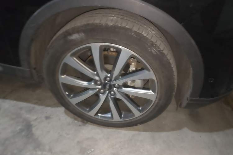 Used Lincoln Nautilus 2019 2.0T Four-Wheel Drive Zunya Edition China VI Standard Right Front Wheel Hub