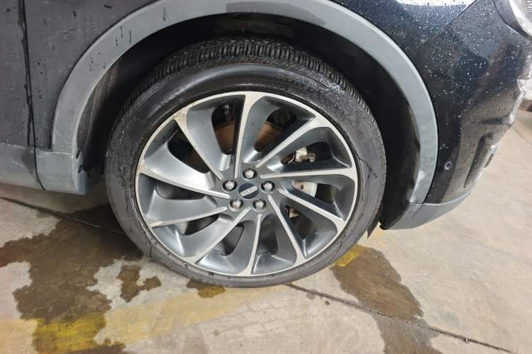 Used Lincoln Nautilus 2019 2.7T Four-Wheel Drive Prestige Edition China VI Standard Right Front Wheel Hub