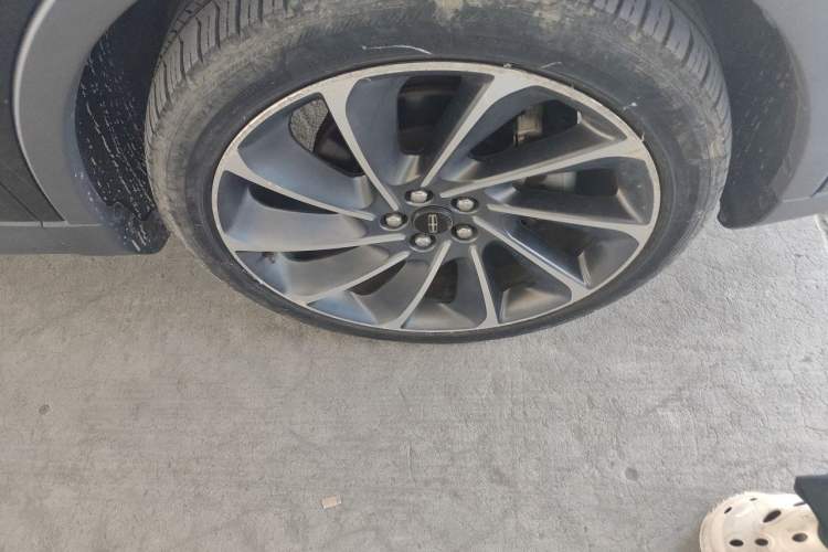 Used Lincoln Nautilus 2019 2.7T Four-Wheel Drive Prestige Edition China VI Standard Right Front Wheel Hub