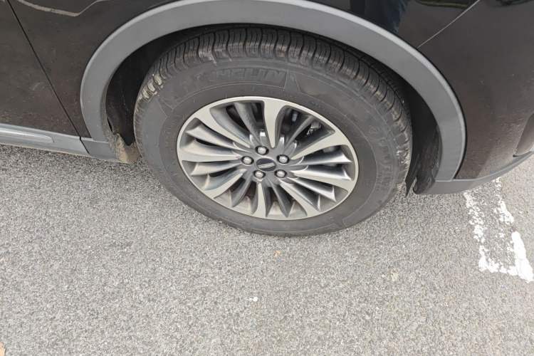 Used Lincoln Nautilus 2019 2.0T Two-Wheel Drive Luxury Edition China VI Standard Right Front Wheel Hub