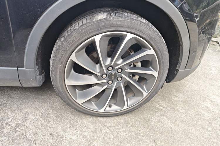 Used Lincoln Nautilus 2019 2.7T Four-Wheel Drive Prestige Edition China VI Standard Right Front Wheel Hub
