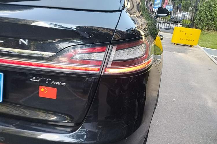 Used Lincoln Nautilus 2019 2.0T Four-Wheel Drive Zunya Edition China VI Standard Right Rear Taillight