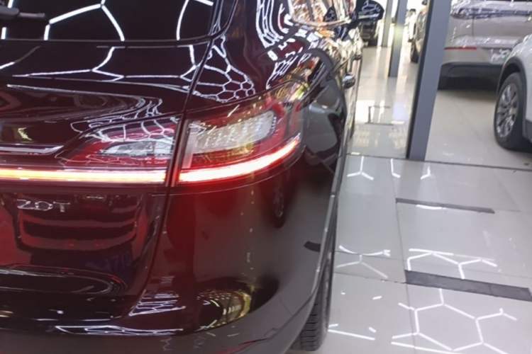 Used Lincoln Nautilus 2019 2.0T Two-Wheel Drive Luxury Edition China VI Standard Right Rear Taillight