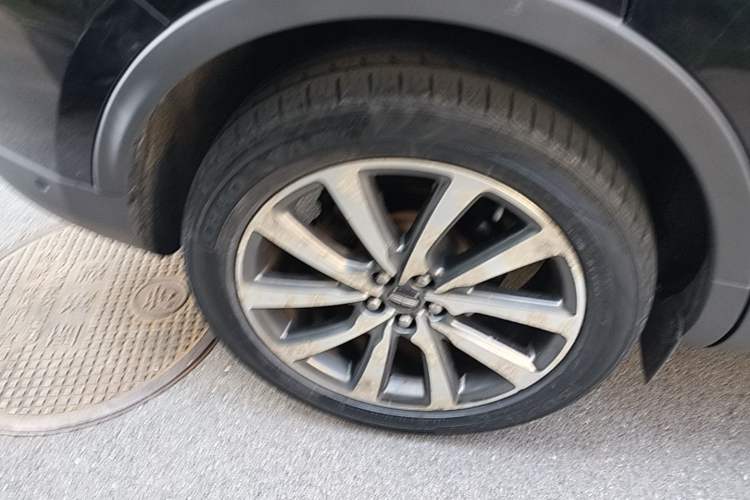 Used Lincoln Nautilus 2019 2.0T Four-Wheel Drive Zunya Edition China VI Standard Right Rear Wheel Hub