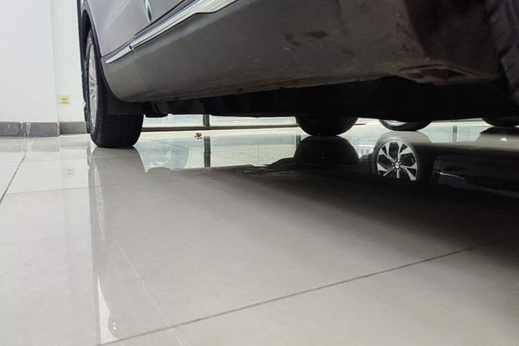Used Lincoln Nautilus 2019 2.0T Two-Wheel Drive Zunyue Version China VI Standard Right Side Sill
