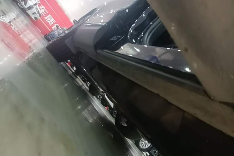 Used Lincoln Nautilus 2019 2.7T Four-Wheel Drive Prestige Edition China VI Standard Right Side Sill