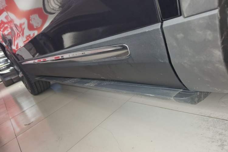 Used Lincoln Nautilus 2019 2.7T Four-Wheel Drive Prestige Edition China VI Standard Right Side Sill