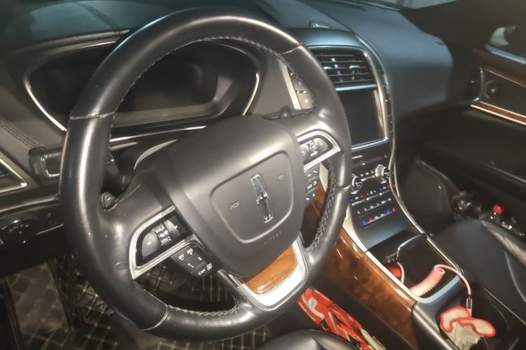 Used Lincoln Nautilus 2019 2.0T Four-Wheel Drive Zunya Edition China VI Standard Steering Wheel