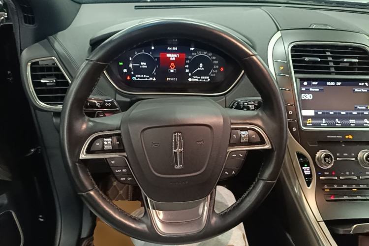 Used Lincoln Nautilus 2019 2.0T Two-Wheel Drive Luxury Edition China VI Standard Steering Wheel