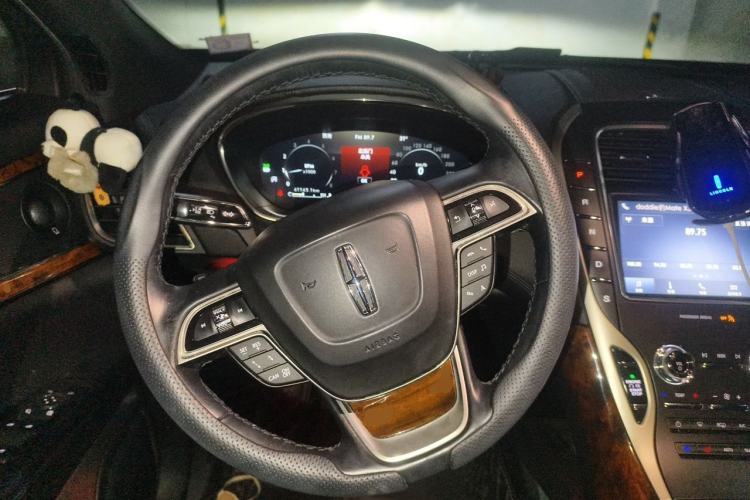 Used Lincoln Nautilus 2019 2.0T Four-Wheel Drive Zunya Edition China VI Standard Steering Wheel