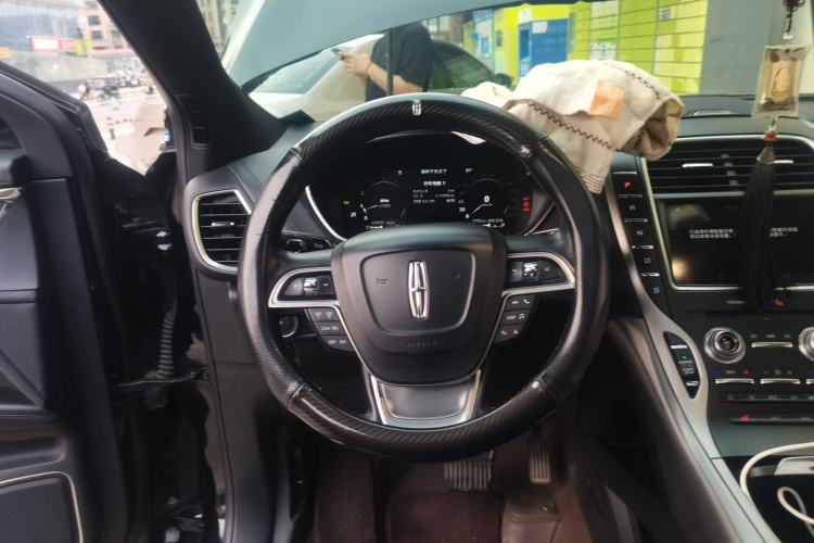 Used Lincoln Nautilus 2019 2.0T Two-Wheel Drive Luxury Edition China VI Standard Steering Wheel