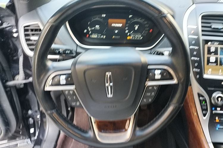 Used Lincoln Nautilus 2019 2.0T Four-Wheel Drive Zunya Edition China VI Standard Steering Wheel