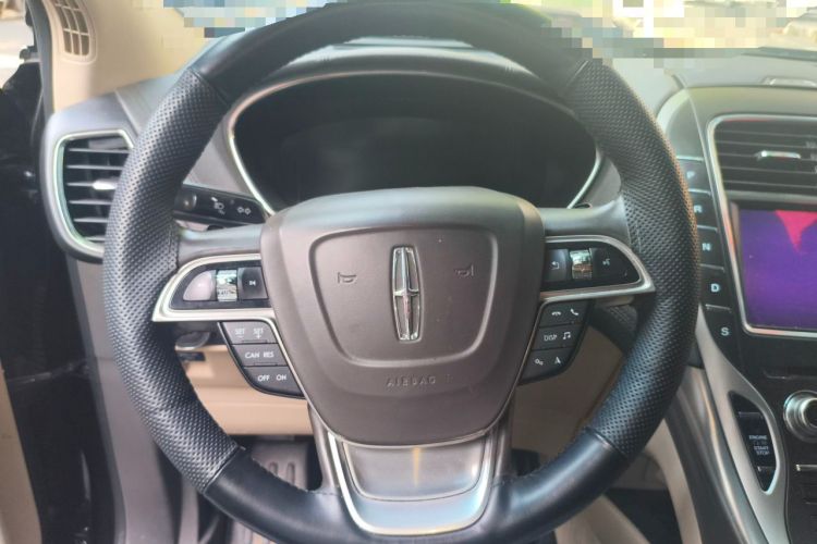 Used Lincoln Nautilus 2019 2.0T Two-Wheel Drive Luxury Edition China VI Standard Steering Wheel