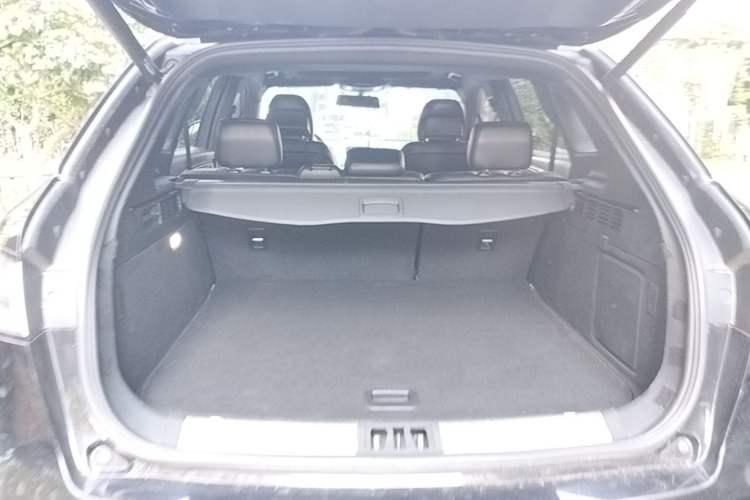 Used Lincoln Nautilus 2019 2.0T Four-Wheel Drive Zunya Edition China VI Standard Trunk