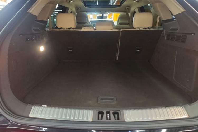 Used Lincoln Nautilus 2019 2.0T Two-Wheel Drive Luxury Edition China VI Standard Trunk