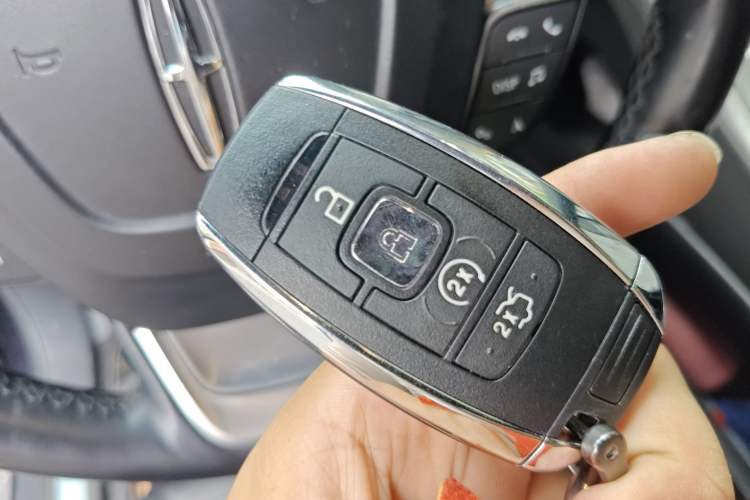 Used Lincoln Nautilus 2019 2.0T Two-Wheel Drive Luxury Edition China VI Standard Vehicle Key