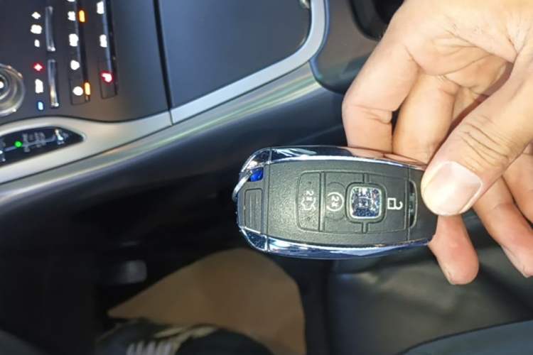 Used Lincoln Nautilus 2019 2.0T Two-Wheel Drive Luxury Edition China VI Standard Vehicle Key