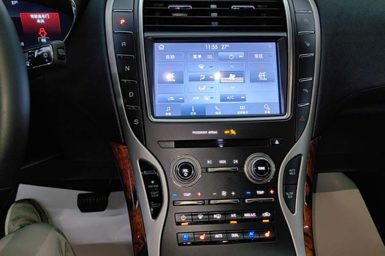 Used Lincoln Nautilus 2019 2.0T Four-Wheel Drive Zunya Edition China VI Standard Audio And AC Panel