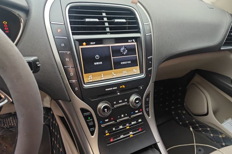 Used Lincoln Nautilus 2019 2.0T Two-Wheel Drive Luxury Edition China VI Standard Audio And AC Panel
