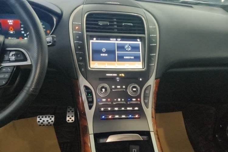 Used Lincoln Nautilus 2019 2.0T Four-Wheel Drive Zunya Edition China VI Standard Audio And AC Panel