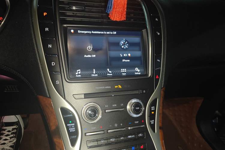 Used Lincoln Nautilus 2019 2.0T Four-Wheel Drive Zunya Edition China VI Standard Audio And AC Panel