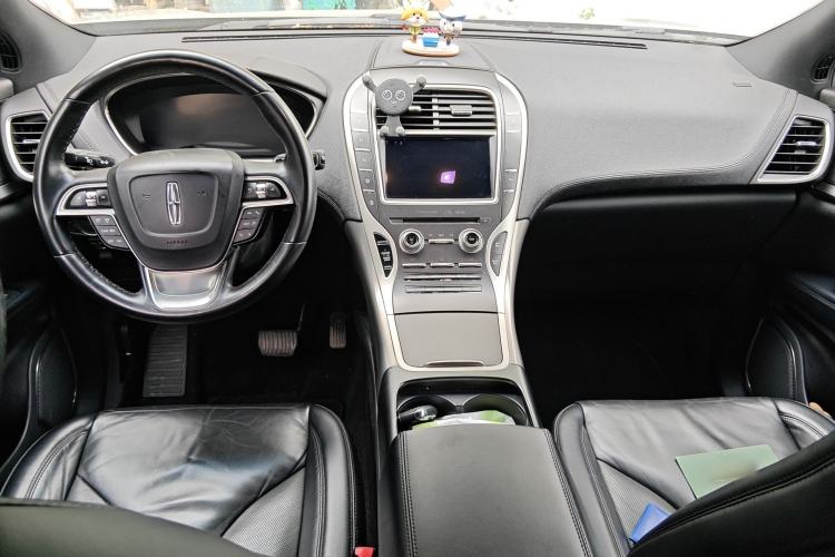 Used Lincoln Nautilus 2019 2.0T Two-Wheel Drive Luxury Edition China V Standard Center Console