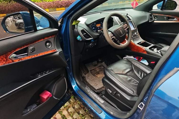 Used Lincoln Nautilus 2019 2.0T Four-Wheel Drive Zunya Edition China VI Standard Driver Seat