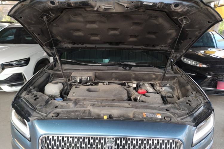 Used Lincoln Nautilus 2019 2.0T Two-Wheel Drive Luxury Edition China VI Standard Engine Bay