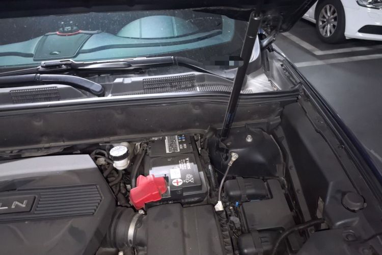 Used Lincoln Nautilus 2019 2.7T Four-Wheel Drive Prestige Edition China VI Standard Engine Bay Left