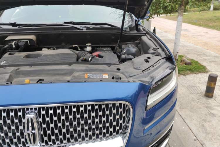 Used Lincoln Nautilus 2019 2.0T Four-Wheel Drive Zunya Edition China VI Standard Engine Bay Left