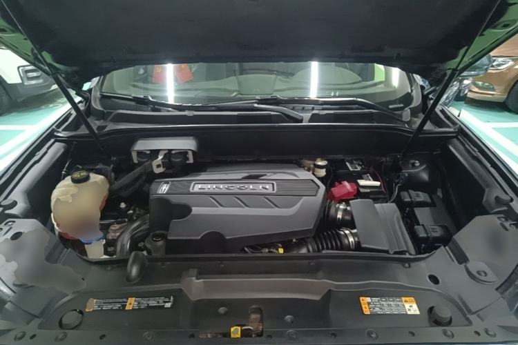Used Lincoln Nautilus 2019 2.7T Four-Wheel Drive Prestige Edition China VI Standard Engine Bay