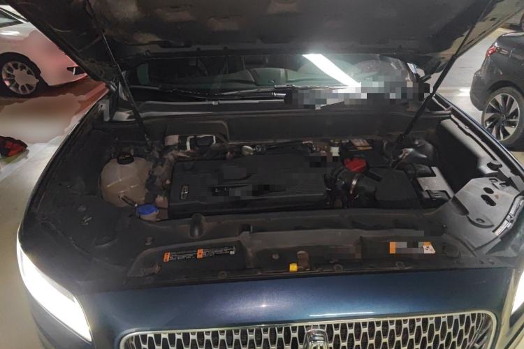 Used Lincoln Nautilus 2019 2.0T Four-Wheel Drive Zunya Edition China VI Standard Engine Bay