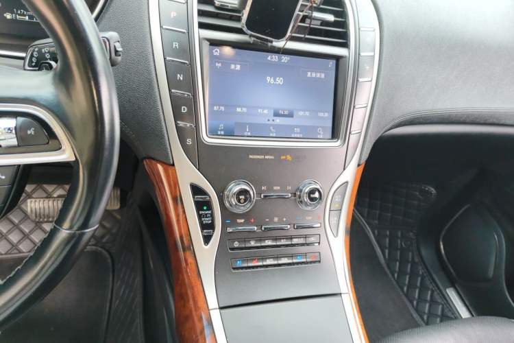 Used Lincoln Nautilus 2019 2.0T Four-Wheel Drive Zunya Edition China VI Standard Gear Lever