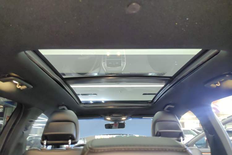 Used Lincoln Nautilus 2019 2.0T Four-Wheel Drive Zunya Edition China VI Standard Headliner