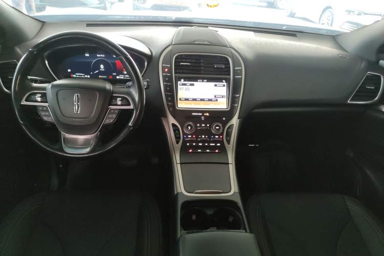 Used Lincoln Nautilus 2019 2.0T Two-Wheel Drive Luxury Edition China VI Standard Interior 2