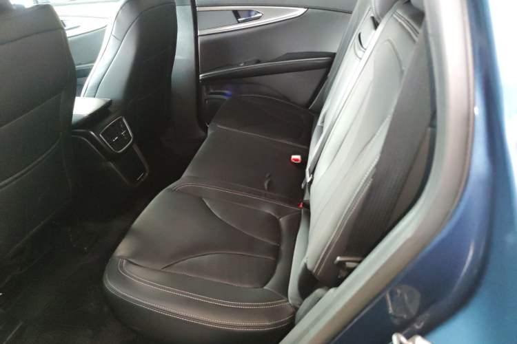 Used Lincoln Nautilus 2019 2.0T Two-Wheel Drive Luxury Edition China VI Standard Interior 4