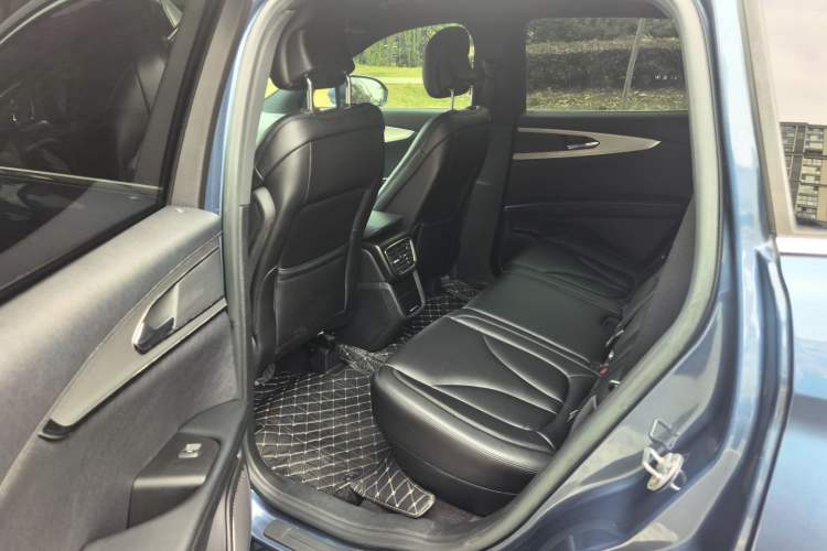 Used Lincoln Nautilus 2019 2.0T Two-Wheel Drive Zunyue Version China VI Standard Interior 5