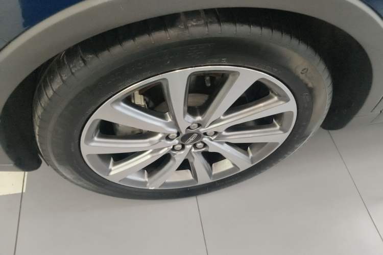 Used Lincoln Nautilus 2019 2.0T Four-Wheel Drive Zunya Edition China VI Standard Left Front Wheel Hub