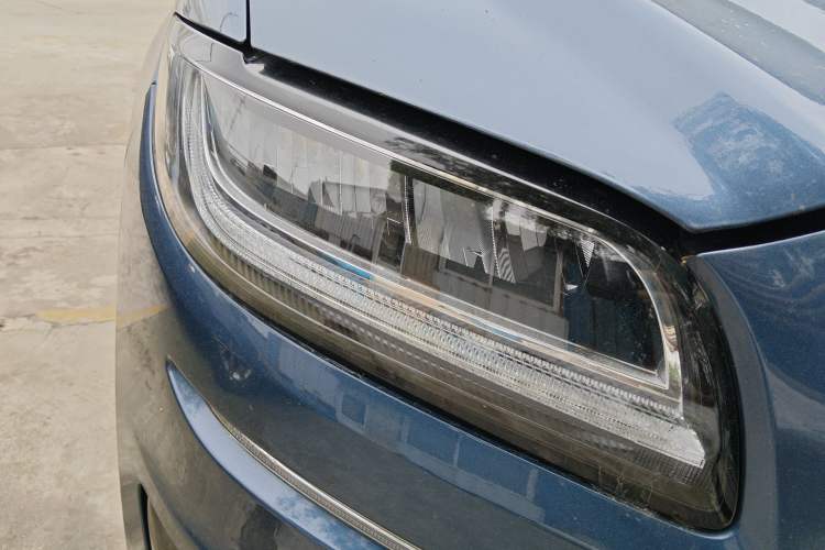 Used Lincoln Nautilus 2019 2.0T Two-Wheel Drive Luxury Edition China V Standard Right Front Headlight