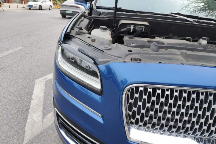 Used Lincoln Nautilus 2019 2.0T Four-Wheel Drive Zunya Edition China VI Standard Right Front Headlight