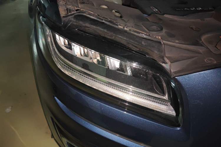 Used Lincoln Nautilus 2019 2.0T Four-Wheel Drive Zunya Edition China VI Standard Right Front Headlight