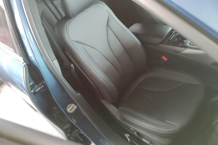 Used Lincoln Nautilus 2019 2.0T Two-Wheel Drive Luxury Edition China VI Standard Right Front Seat