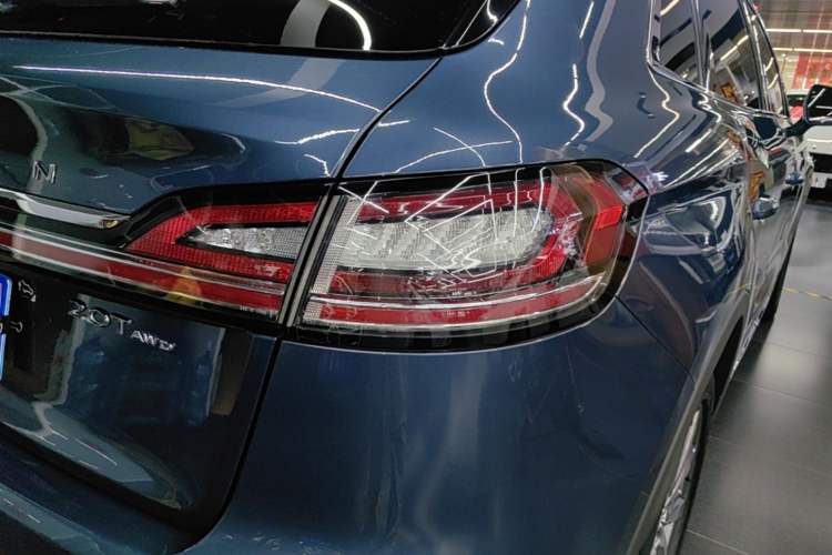 Used Lincoln Nautilus 2019 2.0T Four-Wheel Drive Zunya Edition China VI Standard Right Rear Taillight