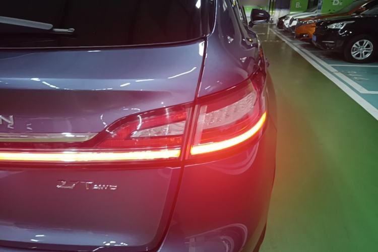 Used Lincoln Nautilus 2019 2.7T Four-Wheel Drive Prestige Edition China VI Standard Right Rear Taillight