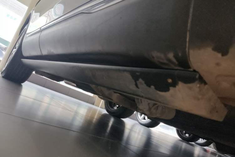 Used Lincoln Nautilus 2019 2.0T Four-Wheel Drive Zunya Edition China VI Standard Right Side Sill