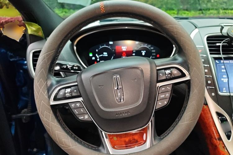 Used Lincoln Nautilus 2019 2.0T Four-Wheel Drive Zunya Edition China VI Standard Steering Wheel