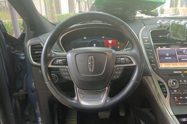 Used Lincoln Nautilus 2019 2.0T Two-Wheel Drive Luxury Edition China VI Standard Steering Wheel
