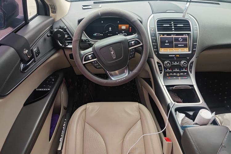 Used Lincoln Nautilus 2019 2.0T Two-Wheel Drive Luxury Edition China VI Standard Steering Wheel