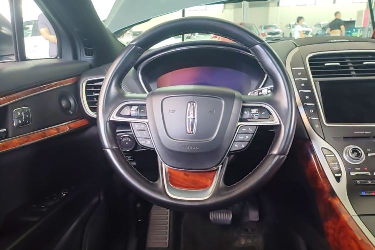 Used Lincoln Nautilus 2019 2.0T Four-Wheel Drive Zunya Edition China VI Standard Steering Wheel